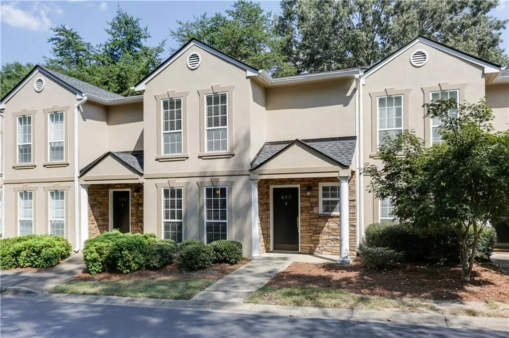 403 Masons Creek Circle, Sandy Springs, Georgia 30350, 2 Bedrooms Bedrooms, ,2 BathroomsBathrooms,Residential,Sold,403 Masons Creek Circle,6616562