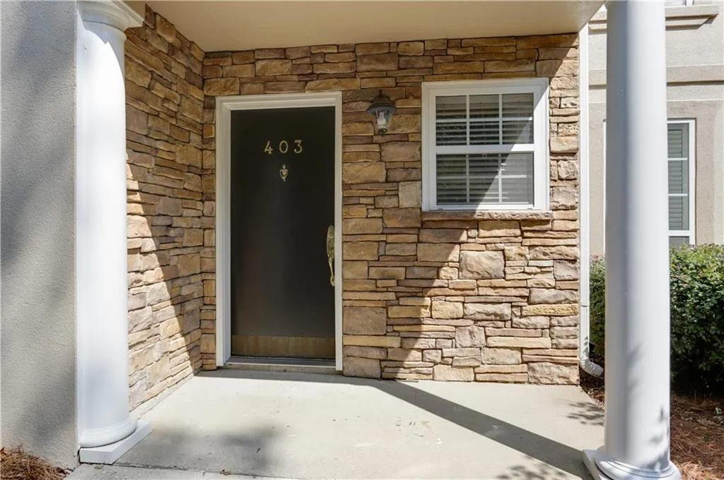 403 Masons Creek Circle, Sandy Springs, Georgia 30350, 2 Bedrooms Bedrooms, ,2 BathroomsBathrooms,Residential,Sold,403 Masons Creek Circle,6616562