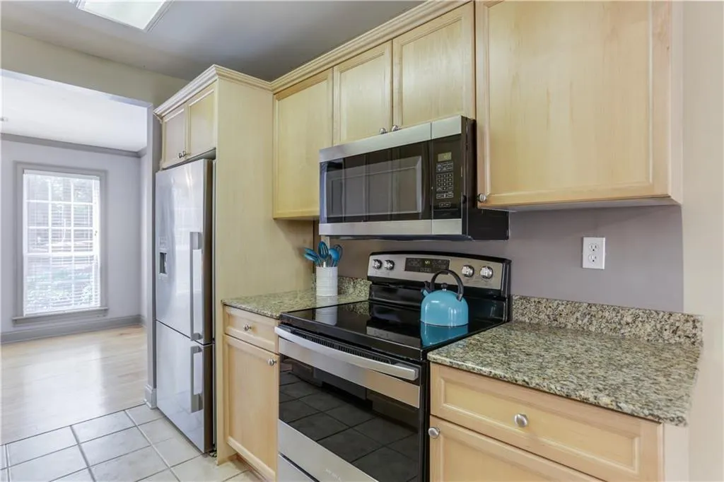 403 Masons Creek Circle, Sandy Springs, Georgia 30350, 2 Bedrooms Bedrooms, ,2 BathroomsBathrooms,Residential,Sold,403 Masons Creek Circle,6616562