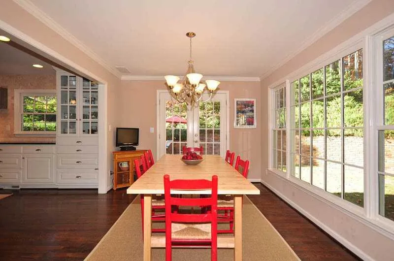 520 Bridgewater Drive Nw, Atlanta, Georgia 30328, 5 Bedrooms Bedrooms, ,3 BathroomsBathrooms,Residential,Sold,520 Bridgewater Drive Nw,4297526