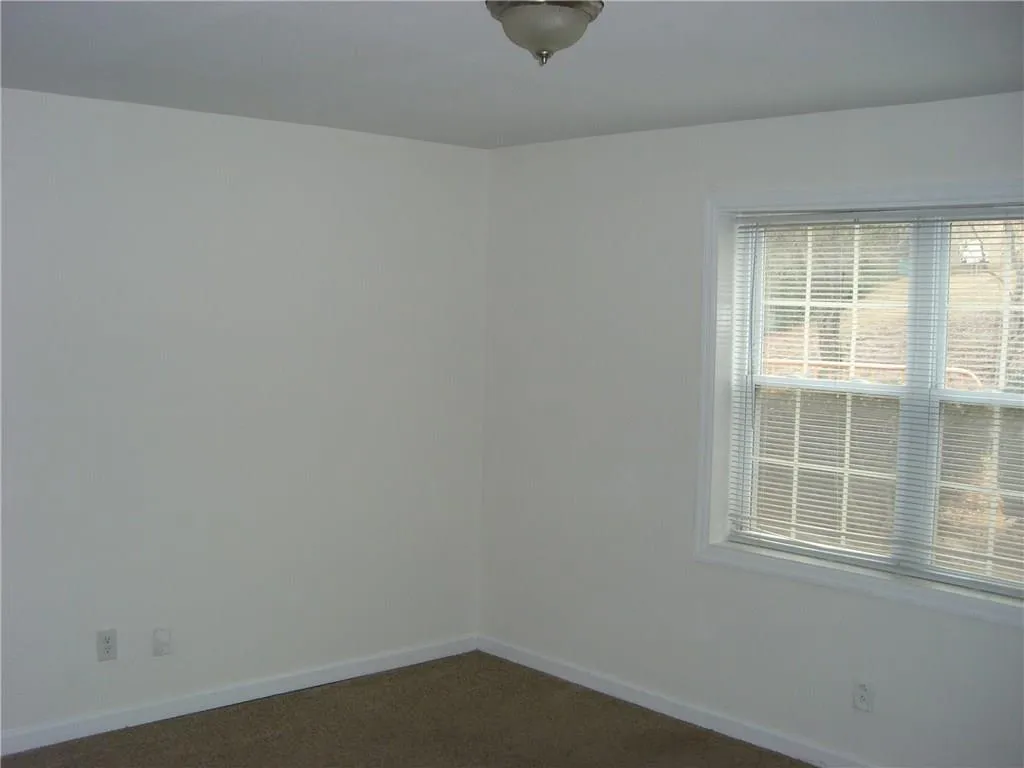 355 Winding River Drive Unit F, Sandy Springs, Georgia 30350, 3 Bedrooms Bedrooms, ,2 BathroomsBathrooms,Residential,Sold,355 Winding River Drive Unit F,5650521