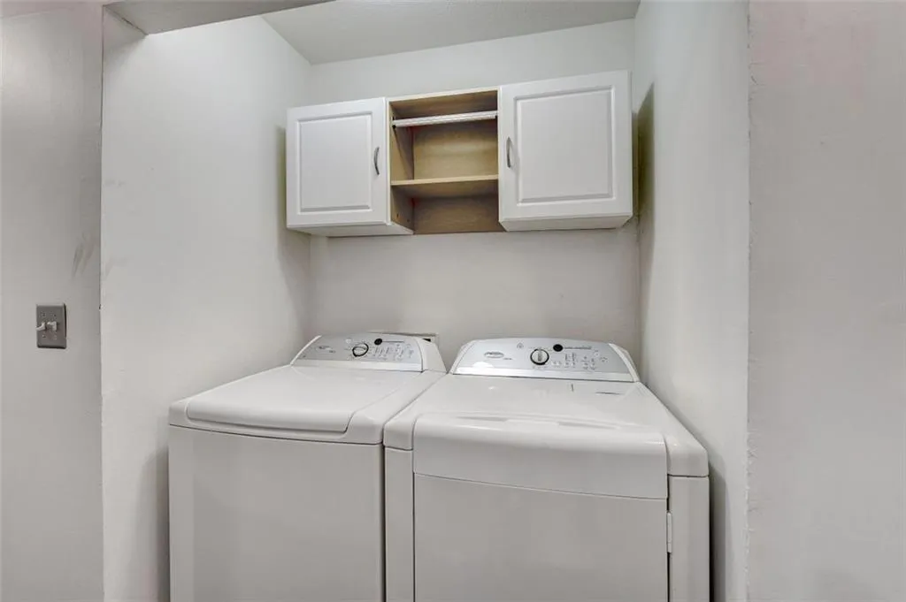 750 Dalrymple Road Unit A2, Atlanta, Georgia 30328, 2 Bedrooms Bedrooms, ,2 BathroomsBathrooms,Residential,Sold,750 Dalrymple Road Unit A2,6951055