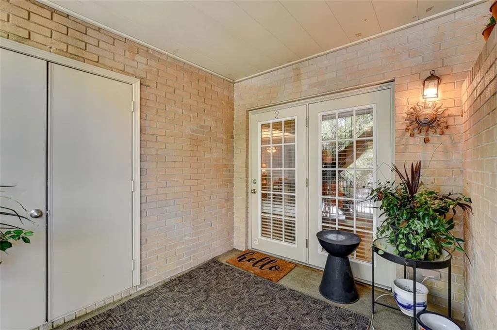 750 Dalrymple Road Unit A2, Atlanta, Georgia 30328, 2 Bedrooms Bedrooms, ,2 BathroomsBathrooms,Residential,Sold,750 Dalrymple Road Unit A2,6951055