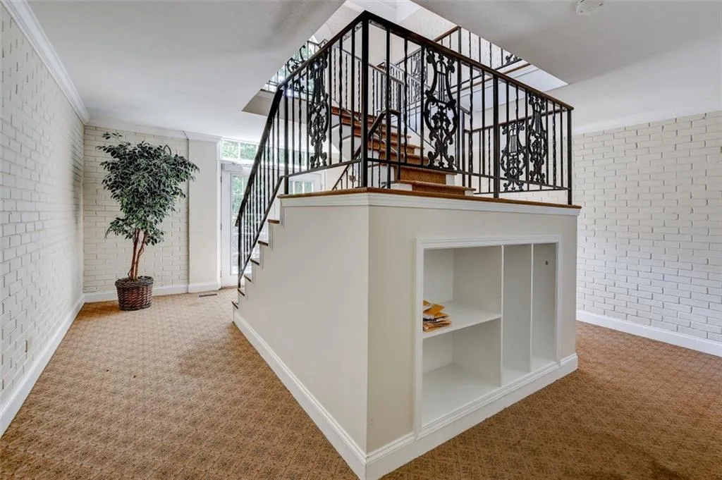750 Dalrymple Road Unit A2, Atlanta, Georgia 30328, 2 Bedrooms Bedrooms, ,2 BathroomsBathrooms,Residential,Sold,750 Dalrymple Road Unit A2,6951055