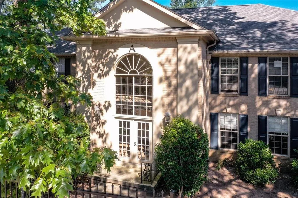 750 Dalrymple Road Unit A2, Atlanta, Georgia 30328, 2 Bedrooms Bedrooms, ,2 BathroomsBathrooms,Residential,Sold,750 Dalrymple Road Unit A2,6951055