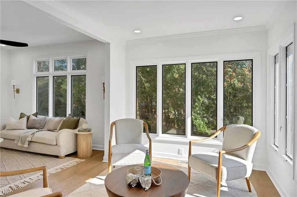 52 Paces West Drive Nw, Atlanta, Georgia 30327, 3 Bedrooms Bedrooms, 0 ,2 BathroomsBathrooms,Residential,For Sale,52 Paces West Drive Nw,7688150