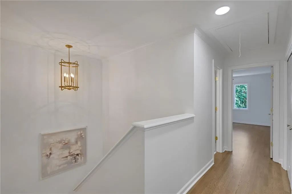 52 Paces West Drive Nw, Atlanta, Georgia 30327, 3 Bedrooms Bedrooms, 0 ,2 BathroomsBathrooms,Residential,For Sale,52 Paces West Drive Nw,7688150