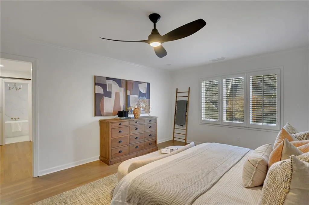 52 Paces West Drive Nw, Atlanta, Georgia 30327, 3 Bedrooms Bedrooms, 0 ,2 BathroomsBathrooms,Residential,For Sale,52 Paces West Drive Nw,7688150