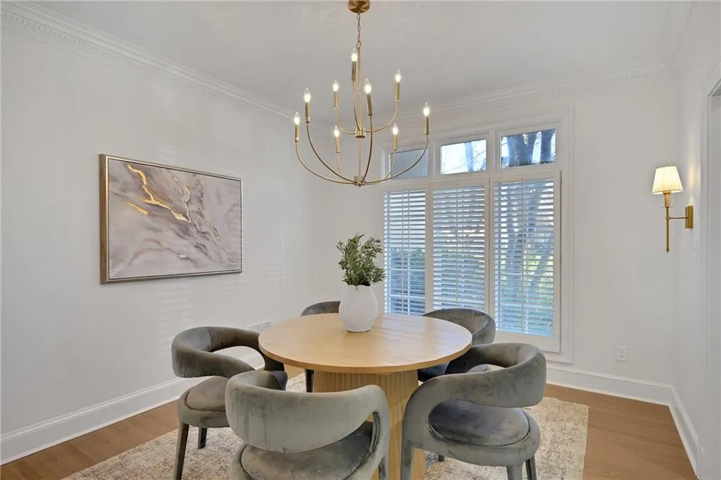 52 Paces West Drive Nw, Atlanta, Georgia 30327, 3 Bedrooms Bedrooms, 0 ,2 BathroomsBathrooms,Residential,For Sale,52 Paces West Drive Nw,7688150