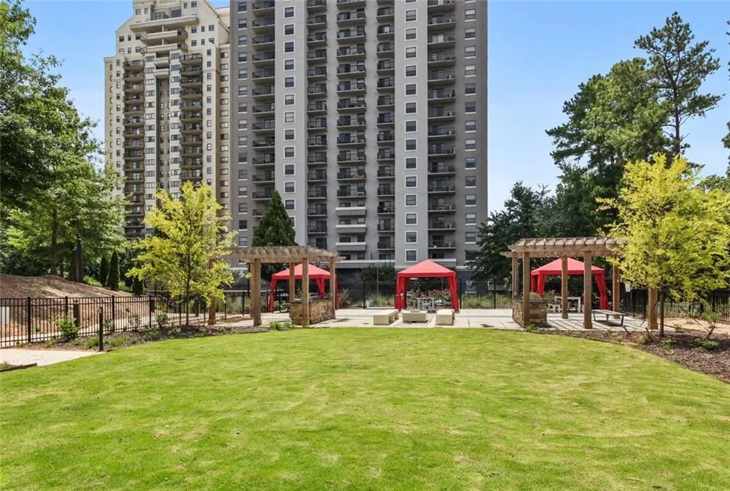 799 Hammond Drive Ne Unit 329, Sandy Springs, Georgia 30328, 2 Bedrooms Bedrooms, ,2 BathroomsBathrooms,Residential,Sold,799 Hammond Drive Ne Unit 329,6933071