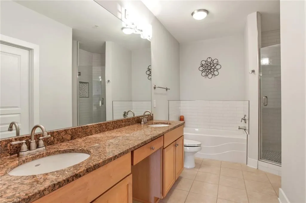 799 Hammond Drive Ne Unit 329, Sandy Springs, Georgia 30328, 2 Bedrooms Bedrooms, ,2 BathroomsBathrooms,Residential,Sold,799 Hammond Drive Ne Unit 329,6933071