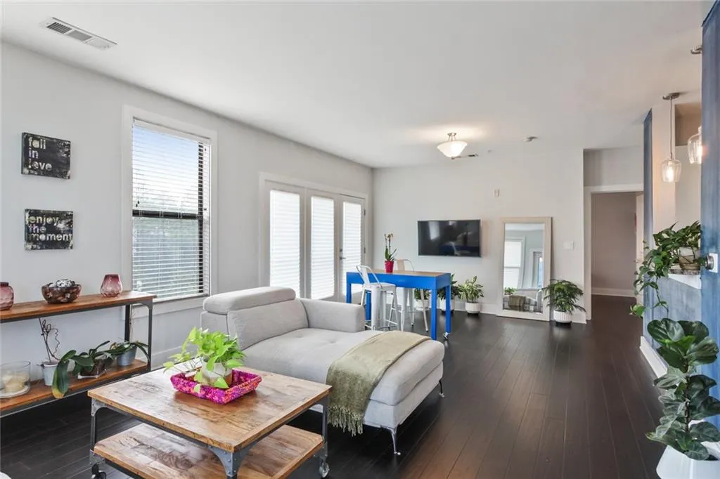 799 Hammond Drive Ne Unit 329, Sandy Springs, Georgia 30328, 2 Bedrooms Bedrooms, ,2 BathroomsBathrooms,Residential,Sold,799 Hammond Drive Ne Unit 329,6933071