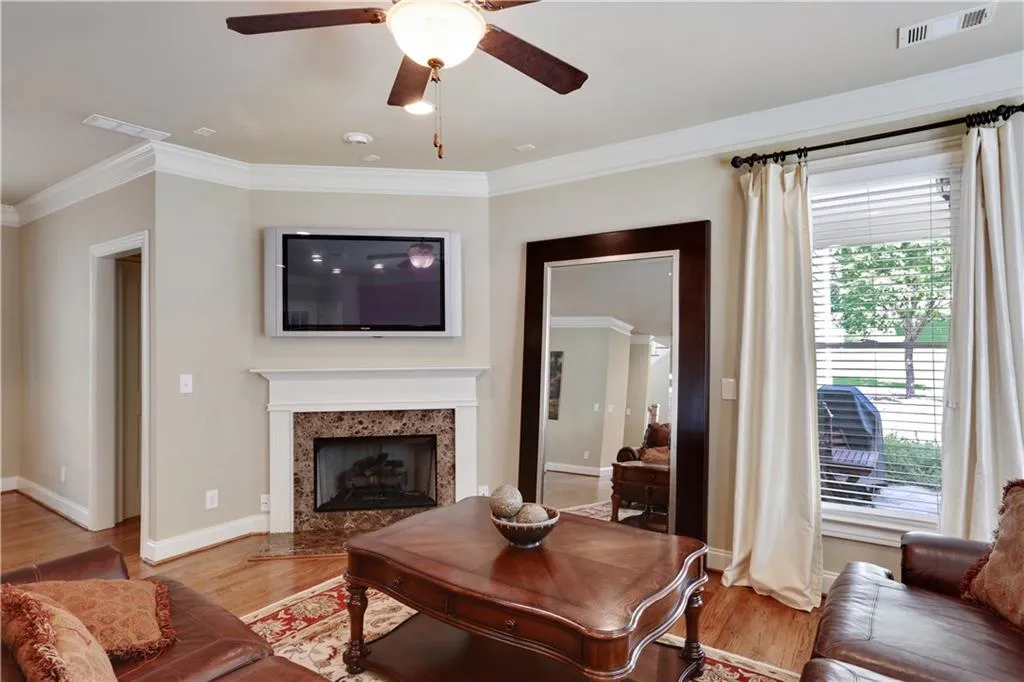 1643 Dupont Commons Drive Nw, Atlanta, Georgia 30318, 3 Bedrooms Bedrooms, ,2 BathroomsBathrooms,Residential,Sold,1643 Dupont Commons Drive Nw,5721960