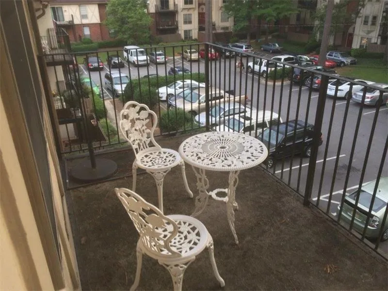 6851 Roswell Road Unit N17, Sandy Springs, Georgia 30328, 3 Bedrooms Bedrooms, ,2 BathroomsBathrooms,Residential,Sold,6851 Roswell Road Unit N17,5570837