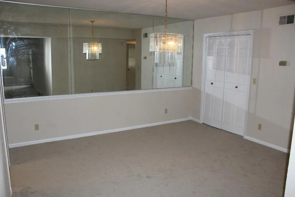 6851 Roswell Road Unit N17, Sandy Springs, Georgia 30328, 3 Bedrooms Bedrooms, ,2 BathroomsBathrooms,Residential,Sold,6851 Roswell Road Unit N17,5570837