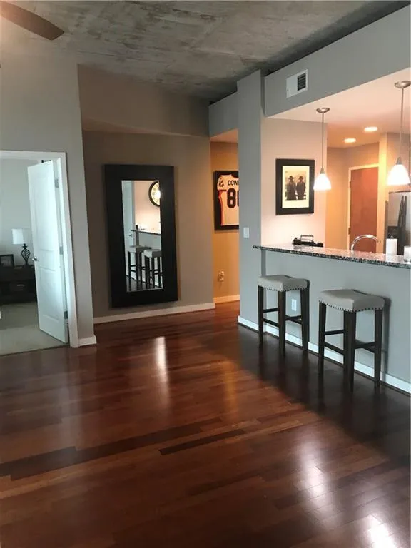 Atlanta, Georgia 30305, 2 Bedrooms Bedrooms, ,2 BathroomsBathrooms,Residential,Sold,5985196