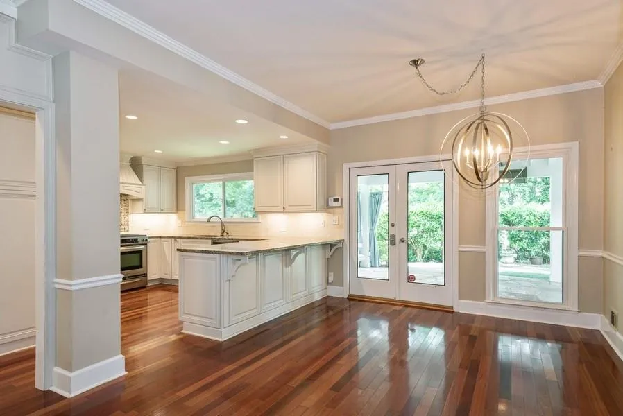 700 Schooner Circle, Sandy Springs, Georgia 30328, 5 Bedrooms Bedrooms, ,2 BathroomsBathrooms,Residential,Sold,700 Schooner Circle,6726680