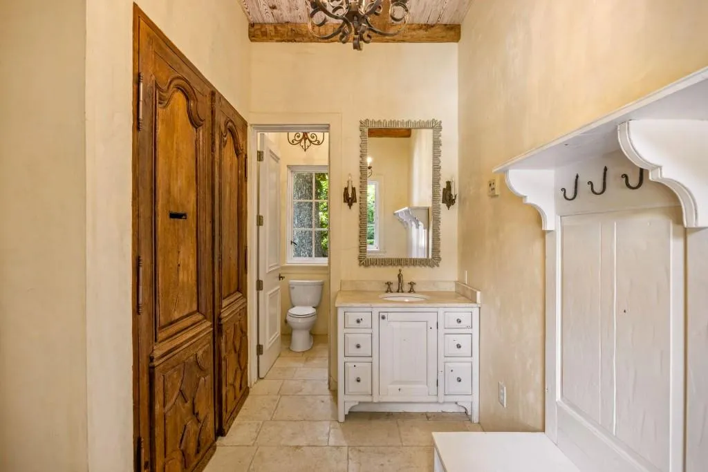 2485 W Wesley Road Nw, Atlanta, Georgia 30327, 7 Bedrooms Bedrooms, 0 ,7 BathroomsBathrooms,Residential,For Sale,2485 W Wesley Road Nw,7795363