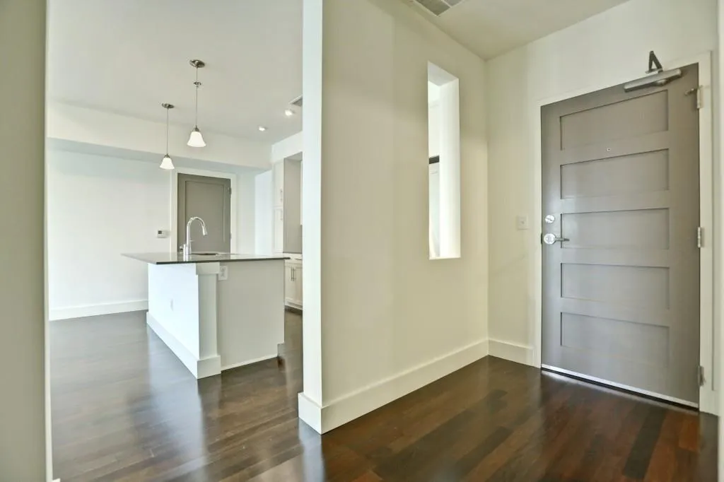 1100 Howell Mill Road Nw Unit 212, Atlanta, Georgia 30318, 2 Bedrooms Bedrooms, ,2 BathroomsBathrooms,Residential,Sold,1100 Howell Mill Road Nw Unit 212,5802768