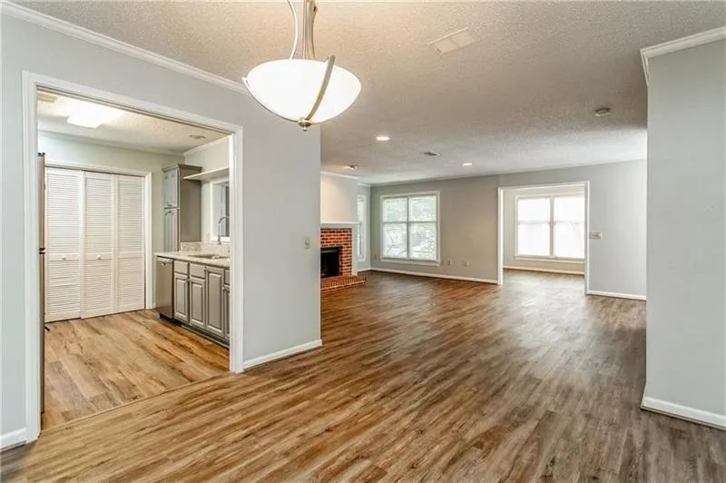 511 Abingdon Way, Sandy Springs, Georgia 30328, 2 Bedrooms Bedrooms, ,2 BathroomsBathrooms,Residential,For Sale,511 Abingdon Way,7764801