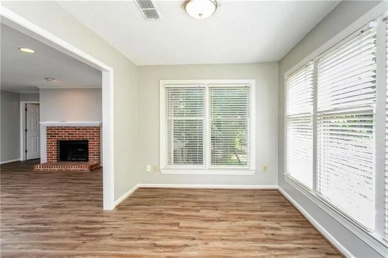 511 Abingdon Way, Sandy Springs, Georgia 30328, 2 Bedrooms Bedrooms, ,2 BathroomsBathrooms,Residential,For Sale,511 Abingdon Way,7764801