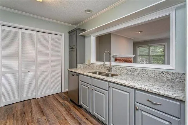 511 Abingdon Way, Sandy Springs, Georgia 30328, 2 Bedrooms Bedrooms, ,2 BathroomsBathrooms,Residential,For Sale,511 Abingdon Way,7764801