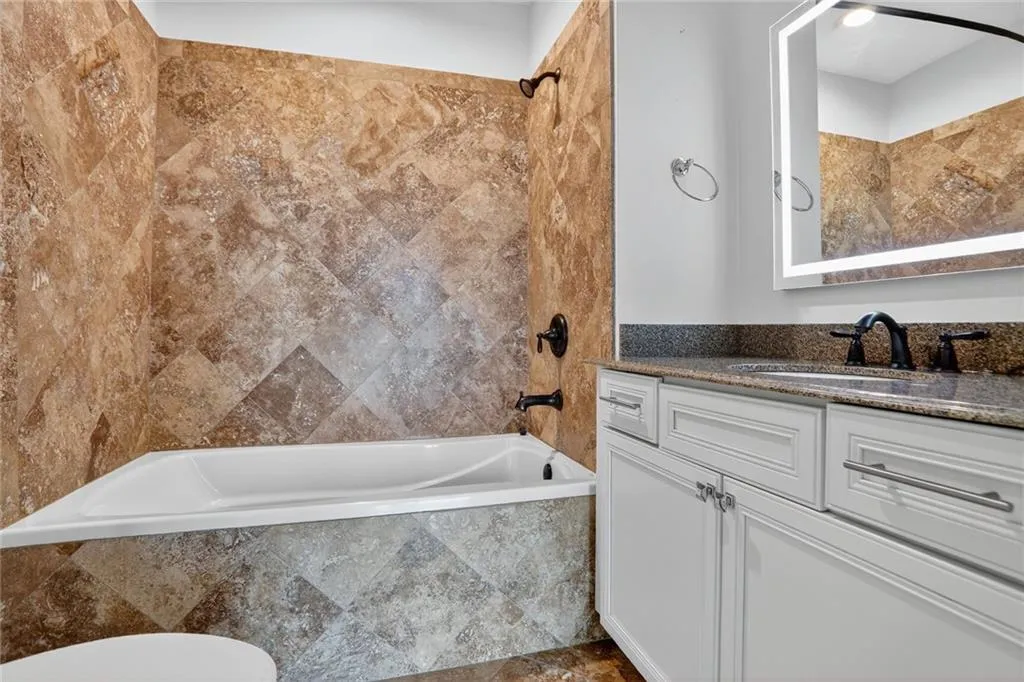 Secondary Bathroom Secondary Bathroom