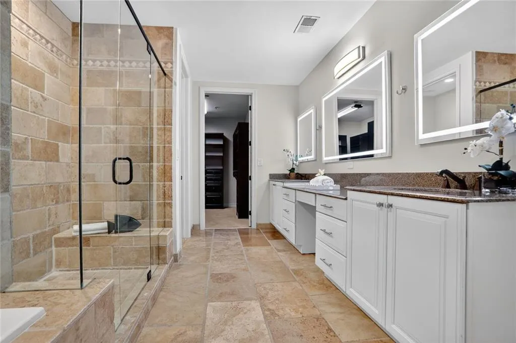 2233 Peachtree Road Ne Unit 1202, Atlanta, Georgia 30309, 2 Bedrooms Bedrooms, ,2 BathroomsBathrooms,Residential,For Sale,2233 Peachtree Road Ne Unit 1202,7652955 2233 Peachtree Road Ne Unit 1202, Atlanta, Georgia 30309, 2 Bedrooms Bedrooms, ,2 BathroomsBathrooms,Residential,For Sale,2233 Peachtree Road Ne Unit 1202,7652955