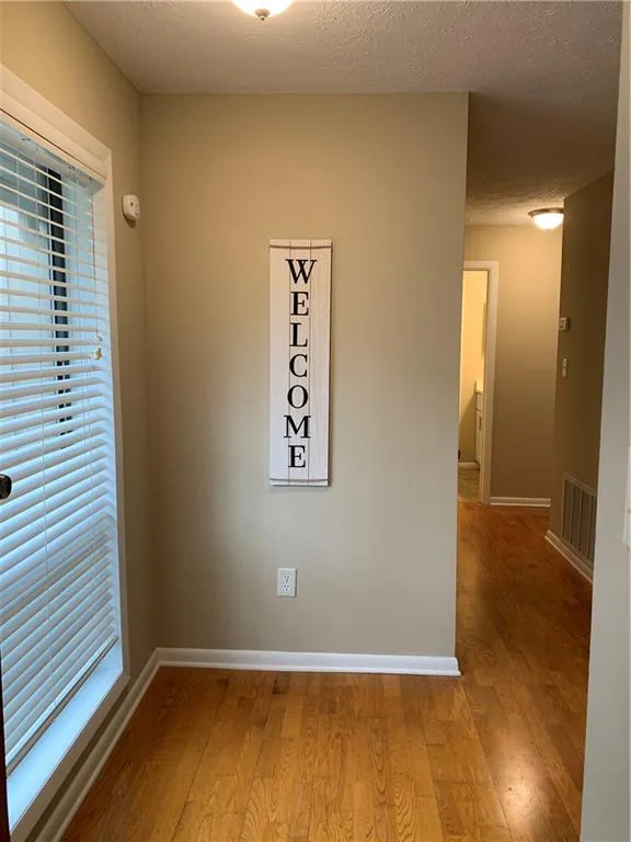 8740 Roswell Road Unit 10g, Sandy Springs, Georgia 30350, 2 Bedrooms Bedrooms, ,2 BathroomsBathrooms,Residential,Sold,8740 Roswell Road Unit 10g,6847423
