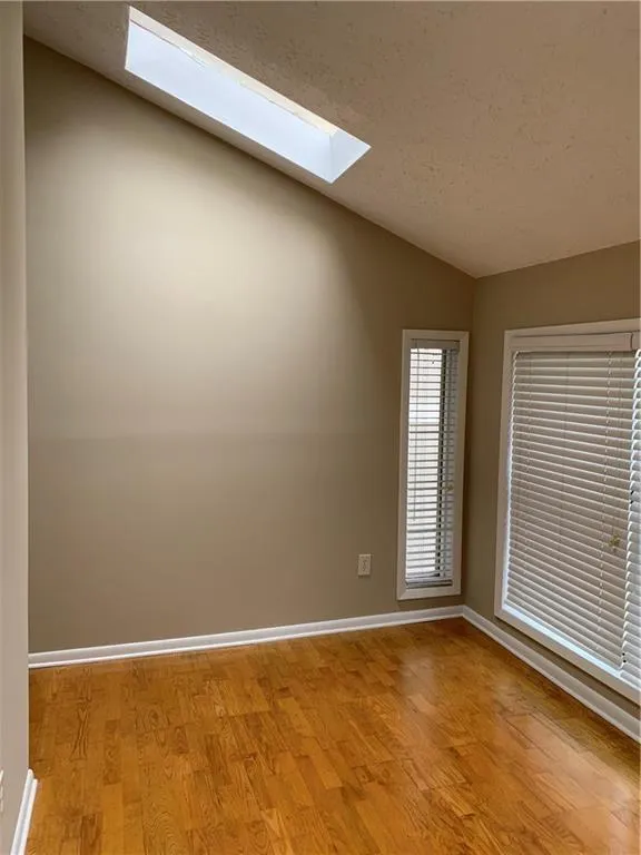 8740 Roswell Road Unit 10g, Sandy Springs, Georgia 30350, 2 Bedrooms Bedrooms, ,2 BathroomsBathrooms,Residential,Sold,8740 Roswell Road Unit 10g,6847423