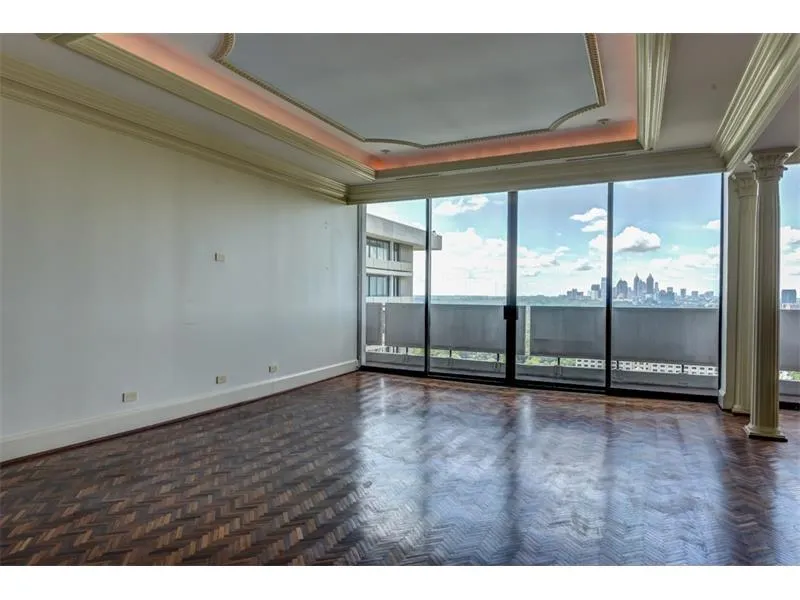 2575 Peachtree Unit 25 A/b, Atlanta, Georgia 30305, 3 Bedrooms Bedrooms, ,3 BathroomsBathrooms,Residential,Sold,2575 Peachtree Unit 25 A/b,5625631