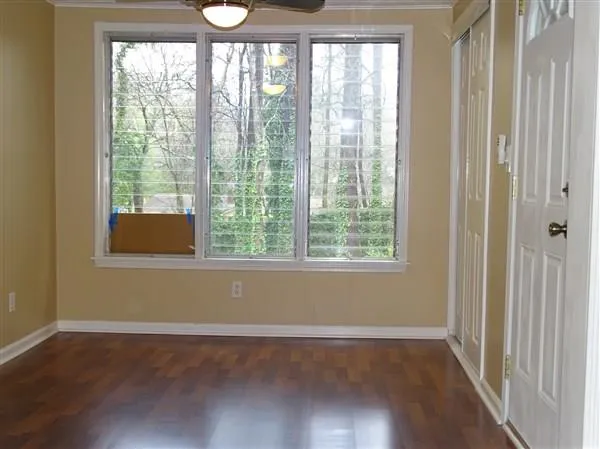 6700 Roswell Road Unit 3d, Sandy Springs, Georgia 30328, 3 Bedrooms Bedrooms, ,2 BathroomsBathrooms,Residential,Sold,6700 Roswell Road Unit 3d,5814542