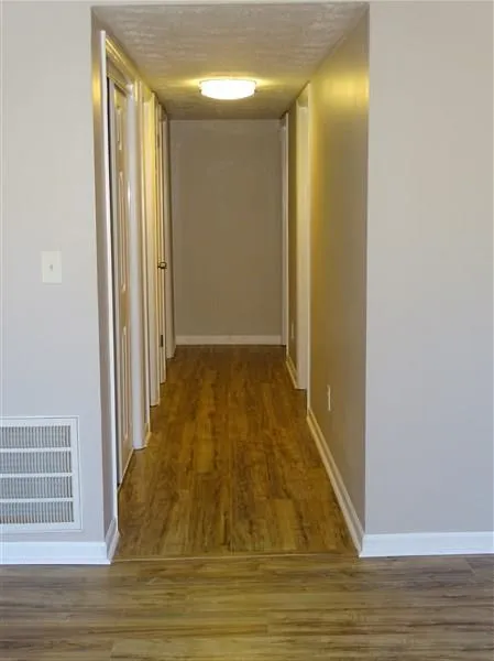 6700 Roswell Road Unit 3d, Sandy Springs, Georgia 30328, 3 Bedrooms Bedrooms, ,2 BathroomsBathrooms,Residential,Sold,6700 Roswell Road Unit 3d,5814542