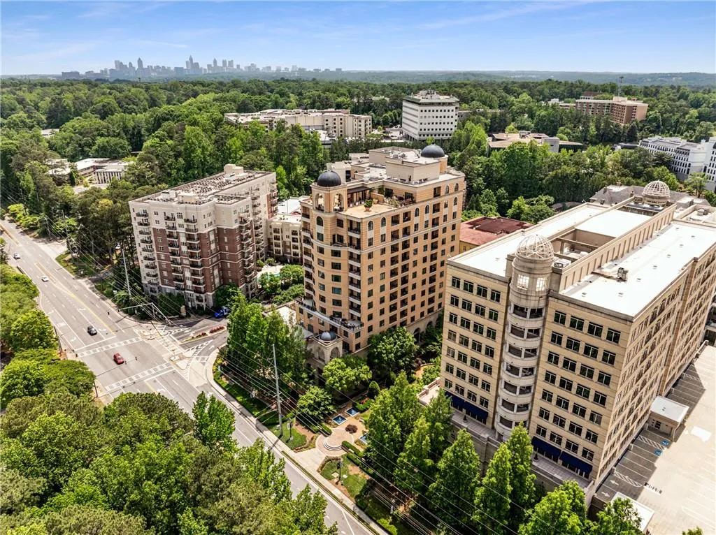 3286 Northside Parkway Nw Unit 903, Atlanta, Georgia 30327, 3 Bedrooms Bedrooms, ,2 BathroomsBathrooms,Residential,For Sale,3286 Northside Parkway Nw Unit 903,7571884