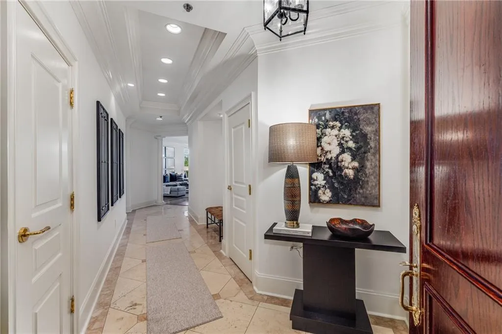 3286 Northside Parkway Nw Unit 903, Atlanta, Georgia 30327, 3 Bedrooms Bedrooms, ,2 BathroomsBathrooms,Residential,For Sale,3286 Northside Parkway Nw Unit 903,7571884