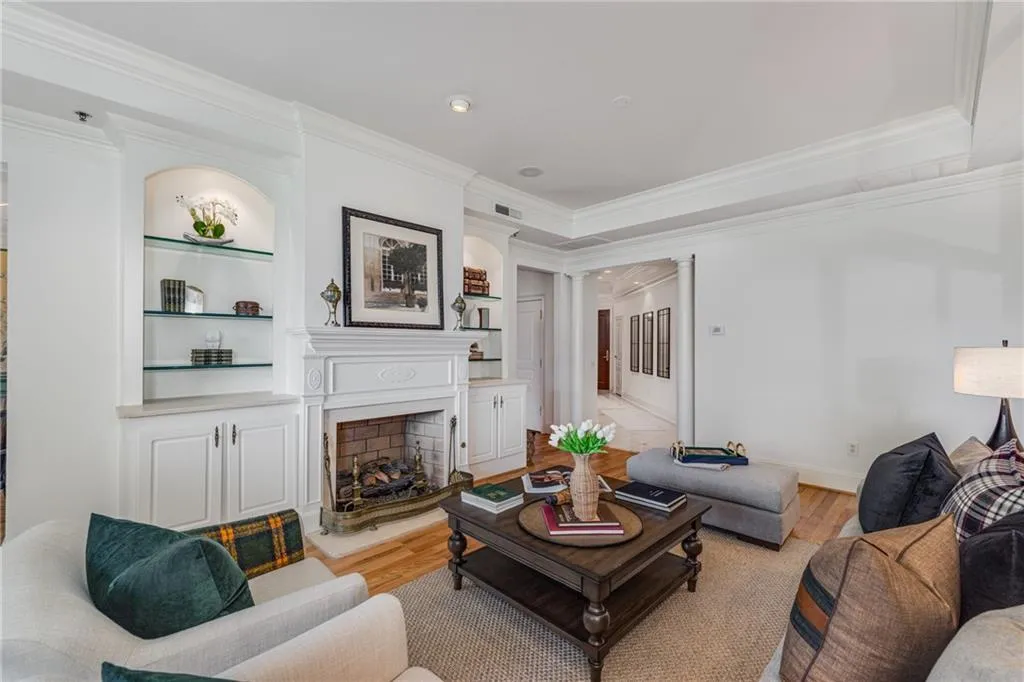 3286 Northside Parkway Nw Unit 903, Atlanta, Georgia 30327, 3 Bedrooms Bedrooms, ,2 BathroomsBathrooms,Residential,For Sale,3286 Northside Parkway Nw Unit 903,7571884