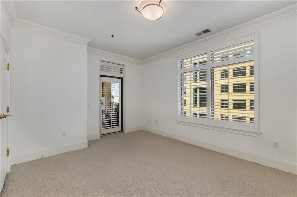 3286 Northside Parkway Nw Unit 903, Atlanta, Georgia 30327, 3 Bedrooms Bedrooms, ,2 BathroomsBathrooms,Residential,For Sale,3286 Northside Parkway Nw Unit 903,7571884