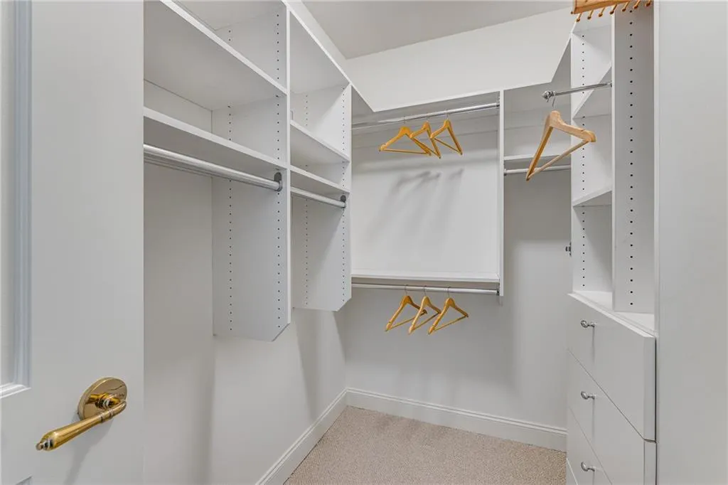 3286 Northside Parkway Nw Unit 903, Atlanta, Georgia 30327, 3 Bedrooms Bedrooms, ,2 BathroomsBathrooms,Residential,For Sale,3286 Northside Parkway Nw Unit 903,7571884
