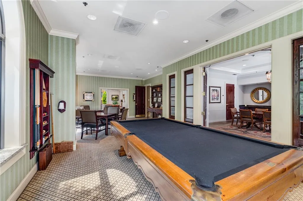 3286 Northside Parkway Nw Unit 903, Atlanta, Georgia 30327, 3 Bedrooms Bedrooms, ,2 BathroomsBathrooms,Residential,For Sale,3286 Northside Parkway Nw Unit 903,7571884