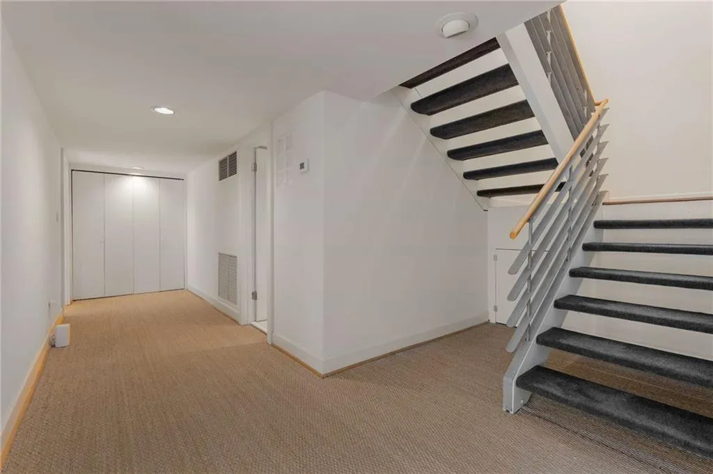 1105 Crest Valley Drive, Sandy Springs, Georgia 30327, 5 Bedrooms Bedrooms, ,4 BathroomsBathrooms,Residential,Sold,1105 Crest Valley Drive,7559839