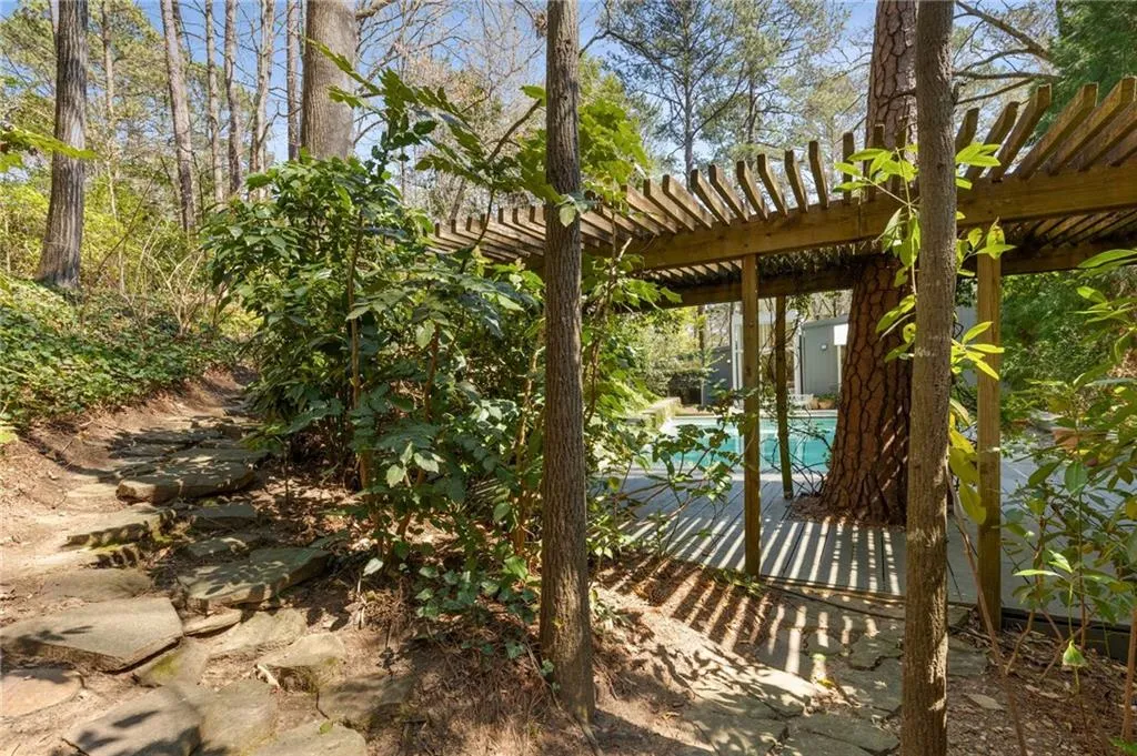 1105 Crest Valley Drive, Sandy Springs, Georgia 30327, 5 Bedrooms Bedrooms, ,4 BathroomsBathrooms,Residential,Sold,1105 Crest Valley Drive,7559839