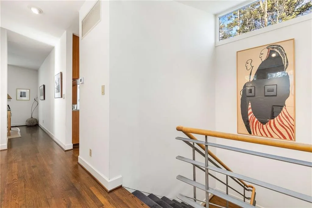 1105 Crest Valley Drive, Sandy Springs, Georgia 30327, 5 Bedrooms Bedrooms, ,4 BathroomsBathrooms,Residential,Sold,1105 Crest Valley Drive,7559839