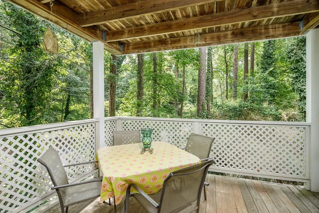 6802 Glenridge Drive Unit B, Sandy Springs, Georgia 30328, 2 Bedrooms Bedrooms, ,2 BathroomsBathrooms,Residential,Sold,6802 Glenridge Drive Unit B,6595911