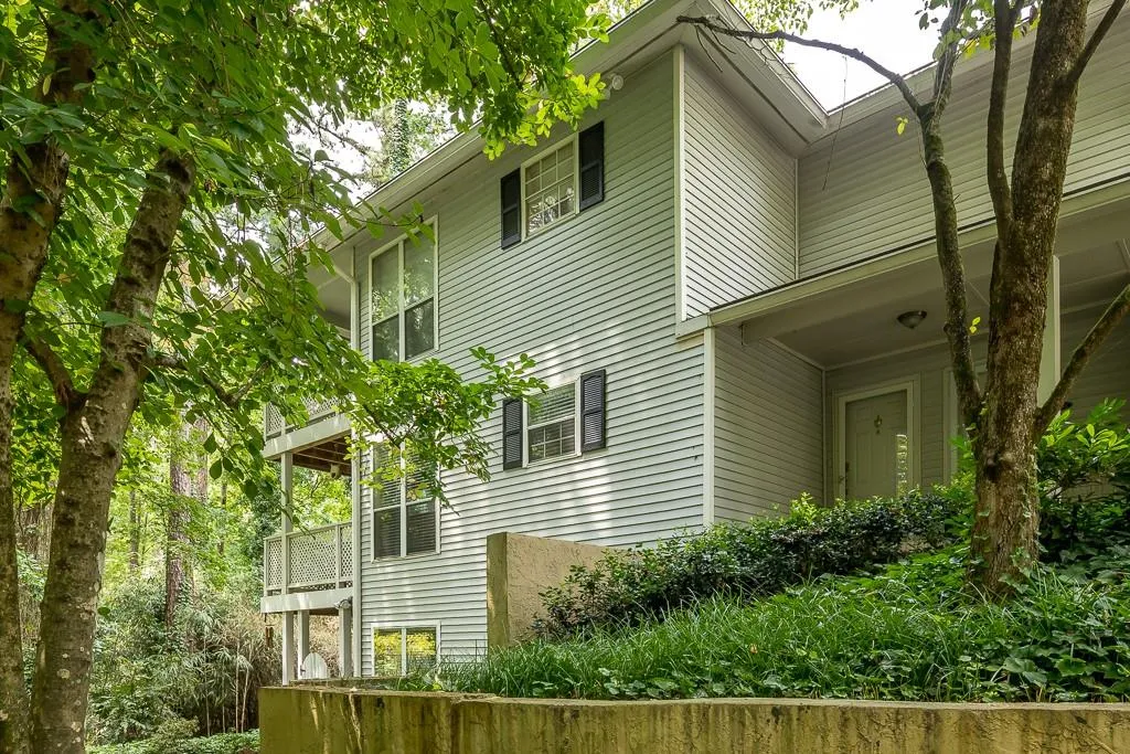 6802 Glenridge Drive Unit B, Sandy Springs, Georgia 30328, 2 Bedrooms Bedrooms, ,2 BathroomsBathrooms,Residential,Sold,6802 Glenridge Drive Unit B,6595911