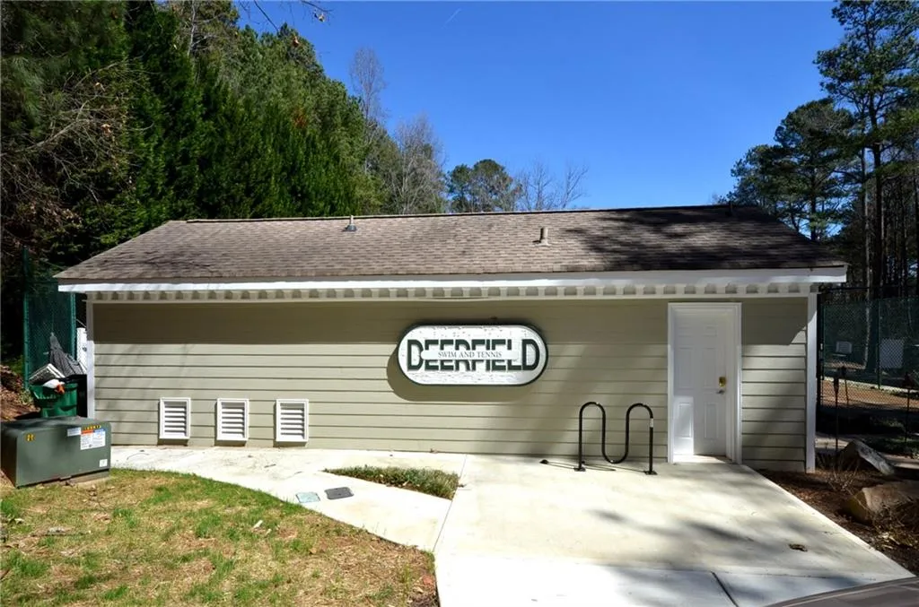 335 Cannady Court, Sandy Springs, Georgia 30350, 5 Bedrooms Bedrooms, ,4 BathroomsBathrooms,Residential,Sold,335 Cannady Court,6730951