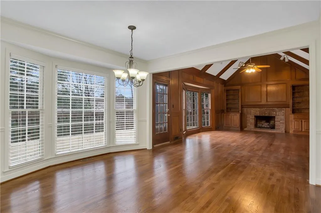 335 Cannady Court, Sandy Springs, Georgia 30350, 5 Bedrooms Bedrooms, ,4 BathroomsBathrooms,Residential,Sold,335 Cannady Court,6730951