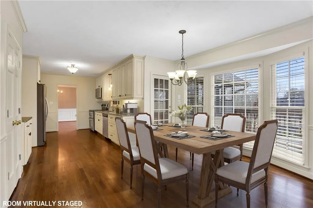 335 Cannady Court, Sandy Springs, Georgia 30350, 5 Bedrooms Bedrooms, ,4 BathroomsBathrooms,Residential,Sold,335 Cannady Court,6730951