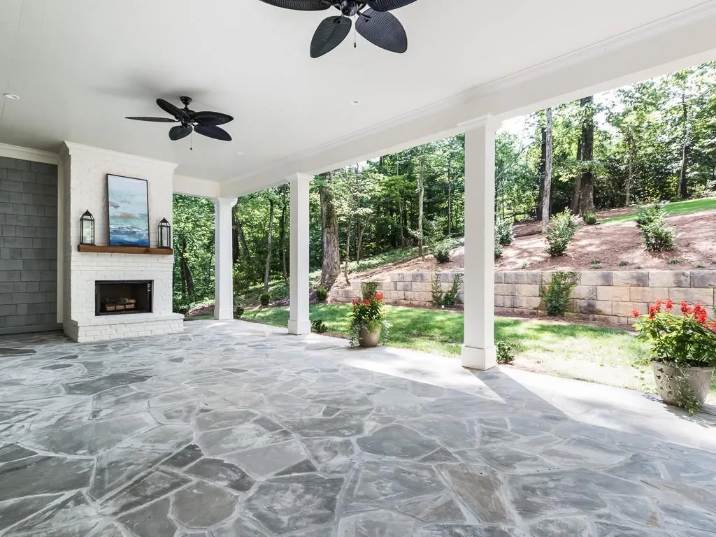 85 Maryeanna Drive, Sandy Springs, Georgia 30342, 6 Bedrooms Bedrooms, ,6 BathroomsBathrooms,Residential,Sold,85 Maryeanna Drive,5896253