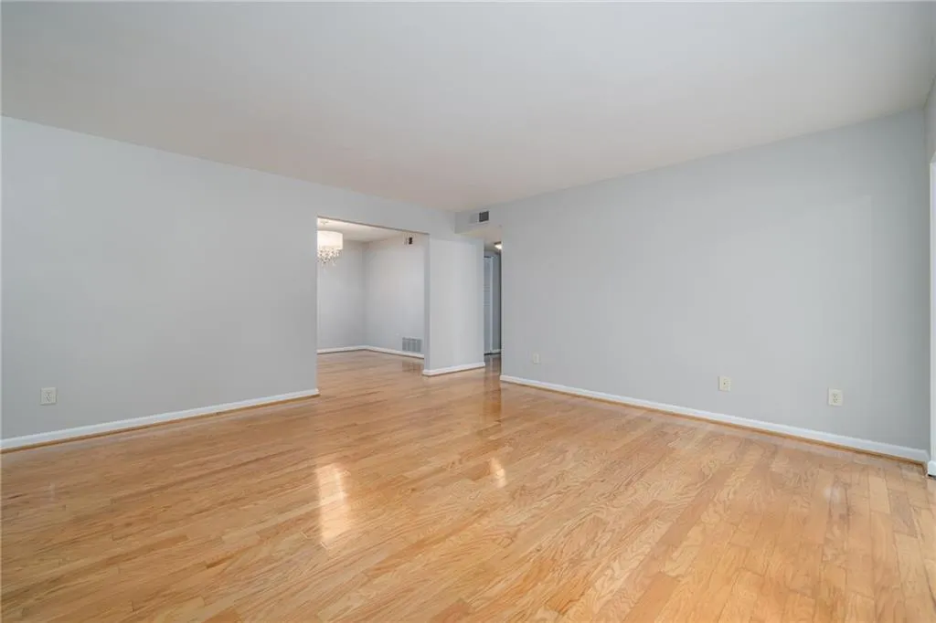 1468 Briarwood Road Ne Unit 806, Atlanta, Georgia 30319, 2 Bedrooms Bedrooms, ,2 BathroomsBathrooms,Residential,For Sale,1468 Briarwood Road Ne Unit 806,7619960