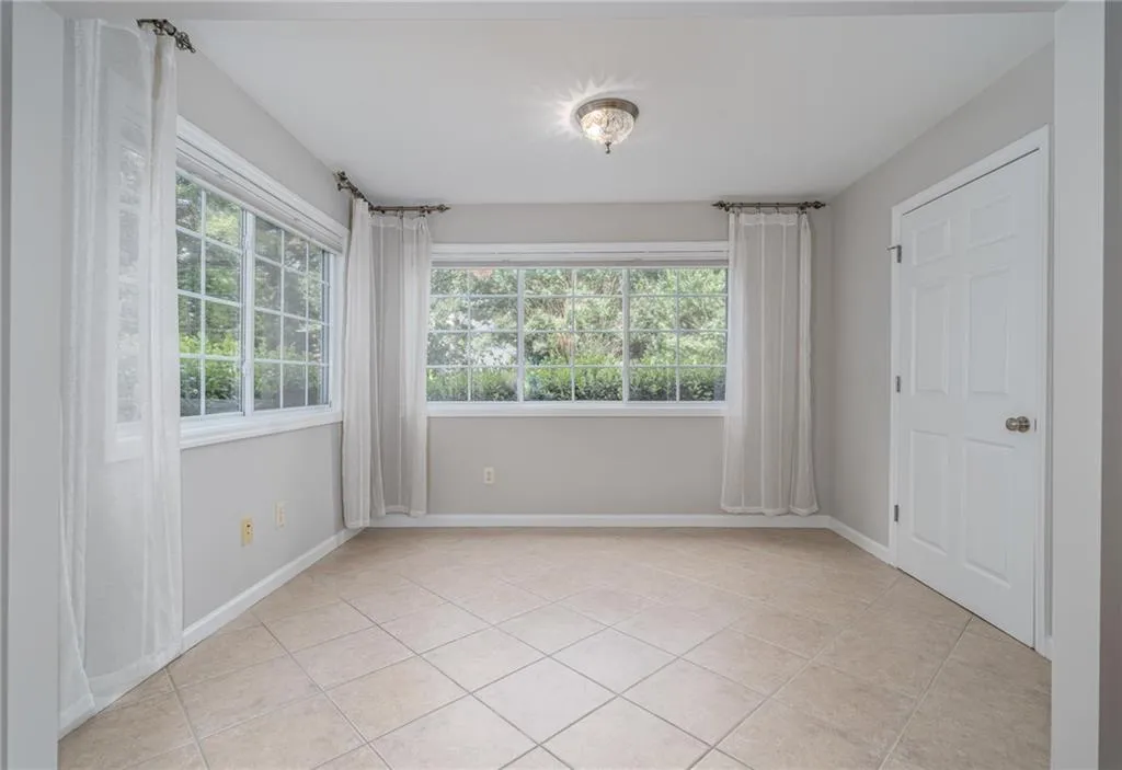 1468 Briarwood Road Ne Unit 806, Atlanta, Georgia 30319, 2 Bedrooms Bedrooms, ,2 BathroomsBathrooms,Residential,For Sale,1468 Briarwood Road Ne Unit 806,7619960
